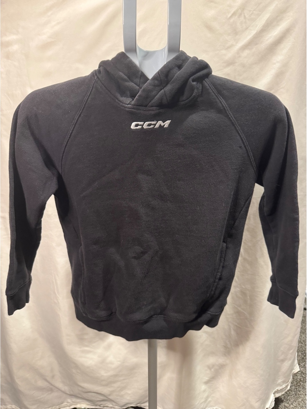 CCM Youth Medium Black Pullover Hoodie